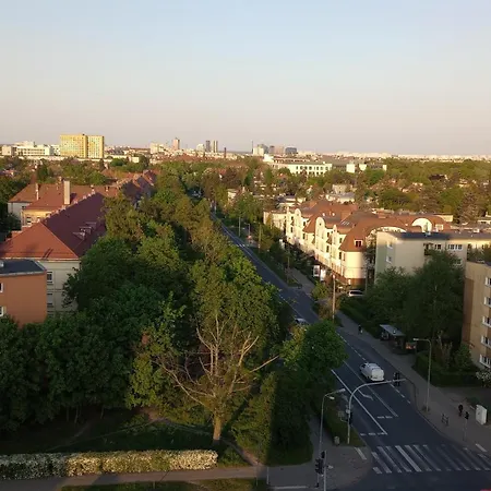 Lotnisko Parking Samodzielne Zameldowanie Blisko Stadion Targi Szpitale I Uczelnie Apartment *