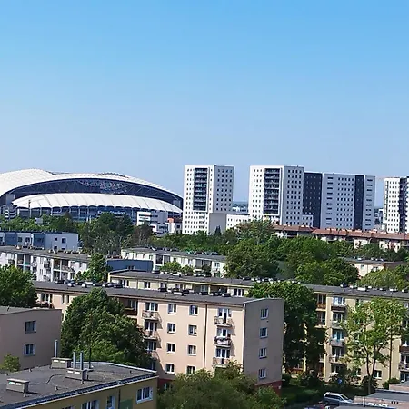 Lotnisko Parking Samodzielne Zameldowanie Blisko Stadion Targi Szpitale I Uczelnie
