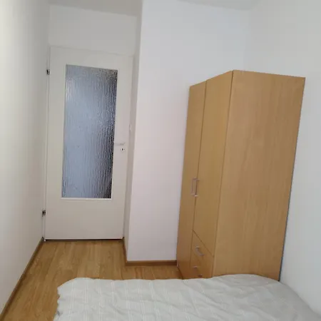 Lotnisko Parking Samodzielne Zameldowanie Blisko Stadion Targi Szpitale I Uczelnie Apartment *