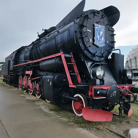 Lotnisko Parking Samodzielne Zameldowanie Blisko Stadion Targi Szpitale I Uczelnie * Poznan