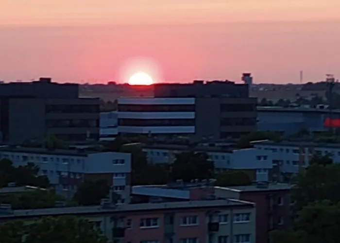 Self Check-in Lotnisko Blisko Stadion Targi Szpitale I Uczelnie شقة *