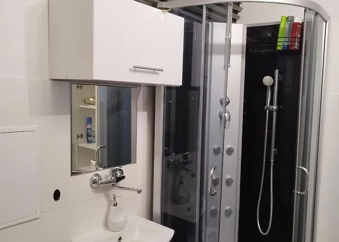 Apartmán Self Check-in Lotnisko Blisko Stadion Targi Szpitale I Uczelnie *