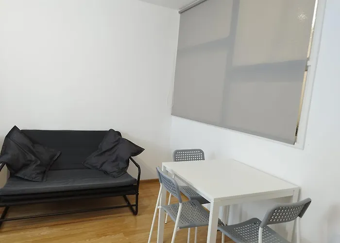 Self Check-in Lotnisko Blisko Stadion Targi Szpitale I Uczelnie Апартаменты