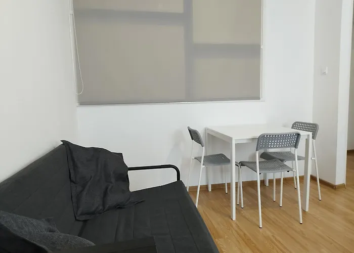 Self Check-in Lotnisko Blisko Stadion Targi Szpitale I Uczelnie * Познань