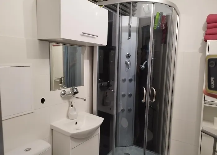 Self Check-in Lotnisko Blisko Stadion Targi Szpitale I Uczelnie Apartmán *