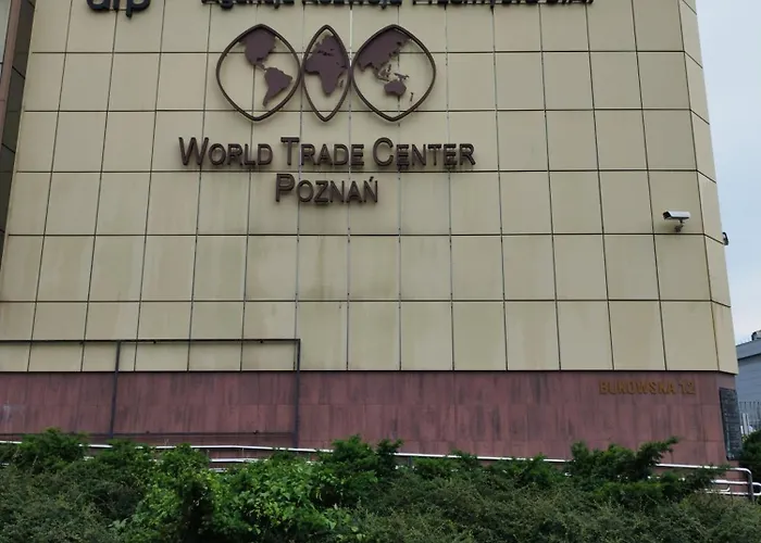 Self Check-in Lotnisko Blisko Stadion Targi Szpitale I Uczelnie Познань